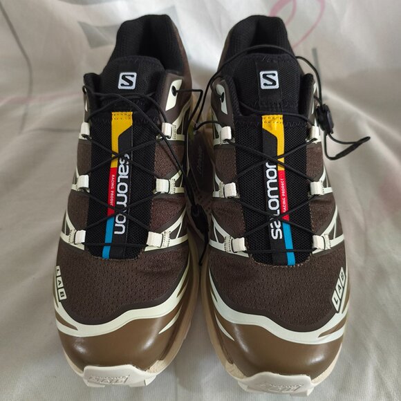 Salomon Brown Professional Sports Shoes - Picture 2 of 9